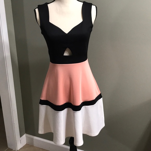 Charlotte Russe Dresses & Skirts - Charlotte Russe Midi Dress